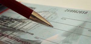 Leia mais sobre o artigo Protesto indevido de cheque não gera indenização por danos morais, decide STJ