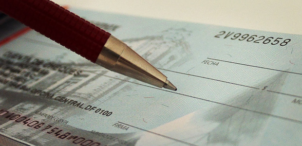 Leia mais sobre o artigo Protesto indevido de cheque não gera indenização por danos morais, decide STJ